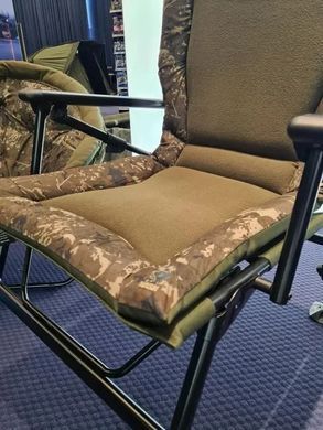 Карповое кресло-реклайнер Nash Indulgence Hi-Back Auto Recline (T9522) с подлокотниками и автоматической спинкой