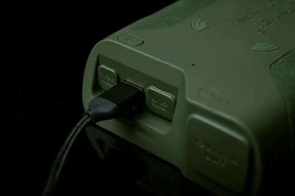 Повербанк RidgeMonkey 77850mAh Vault C-Smart Wireless Camo (RMVCS78CM)